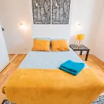 Stuart Elegance With Cathedral View, Ideal For Families Apartamento