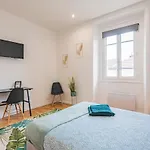 Stuart Elegance With Cathedral View, Ideal For Families *