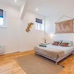 Stuart Elegance With Cathedral View, Ideal For Families