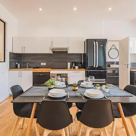 Διαμέρισμα Stuart Elegance With Cathedral View, Ideal For Families *