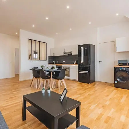 Stuart Elegance With Cathedral View, Ideal For Families *