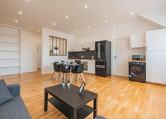 Stuart Elegance With Cathedral View, Ideal For Families *