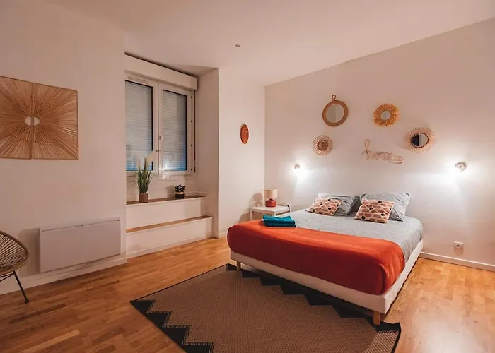 Stuart Elegance With Cathedral View, Ideal For Families Apartment *