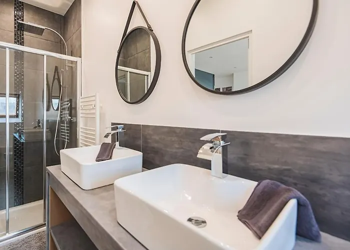 Apartment Stuart Elegance With Cathedral View, Ideal For Families